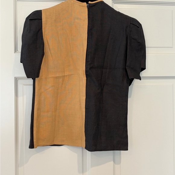 Carolina Herrera Black and Tan blouse - Picture 6 of 10